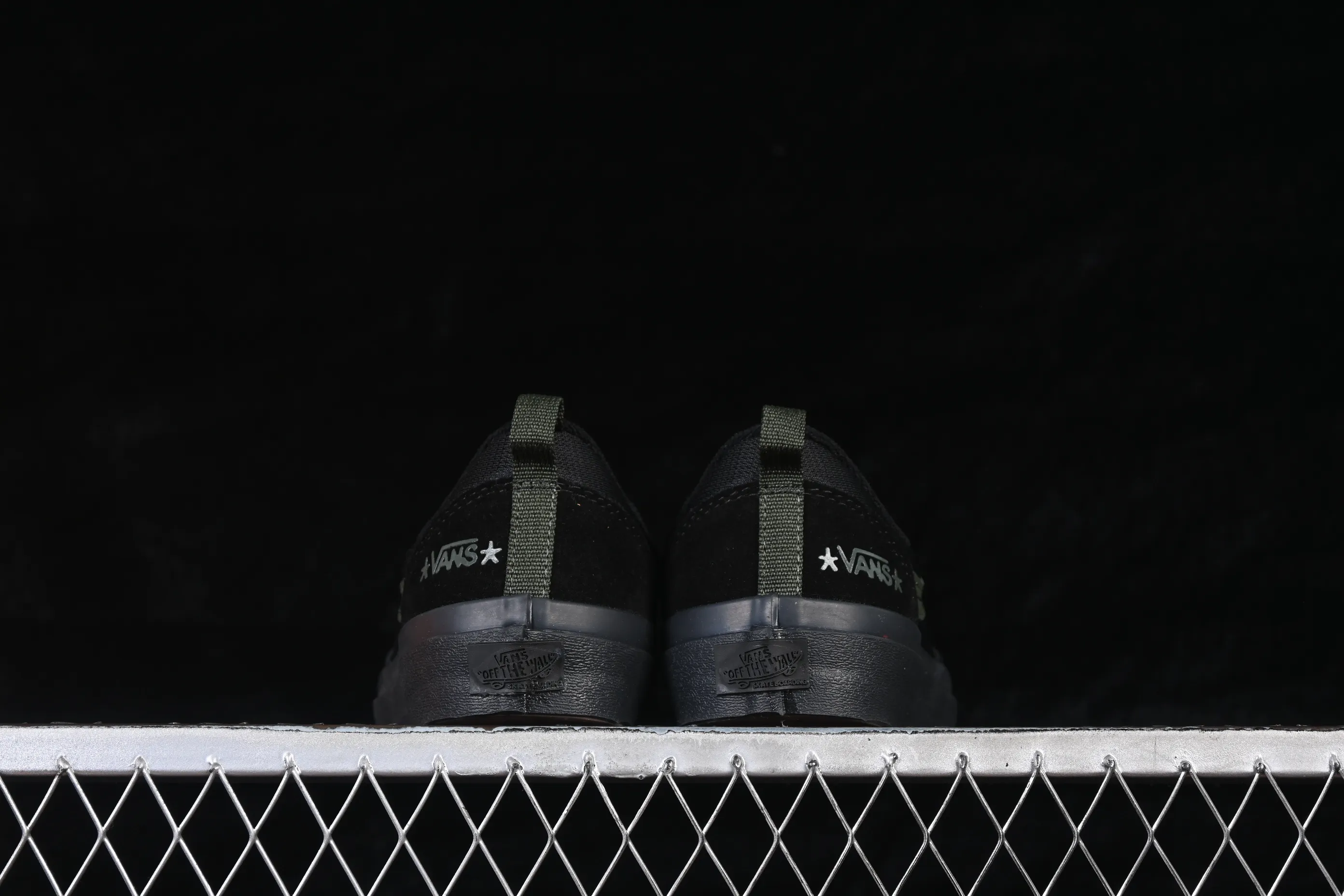All categories Vans Vans series Vans Low Vans low-top Vans Skate Skool Vans low-top casual sports skateboard shoes VN000D5RNLX